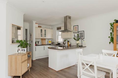 1 bedroom flat to rent, Park Lodge, Surbiton Hill Park, Surbiton