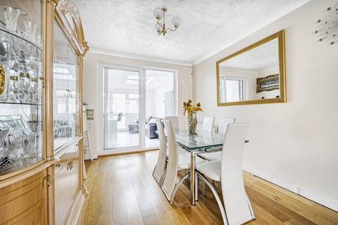 4 bedroom terraced house for sale, Hollywood Road, London E4