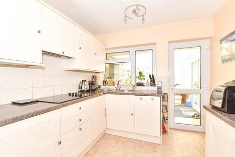 4 bedroom detached bungalow for sale, Ship Street, East Grinstead, West Sussex