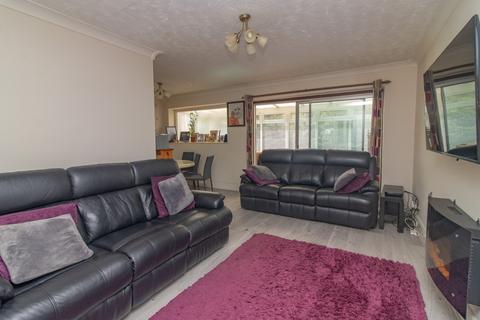 3 bedroom detached house for sale, Whitesand Close, Glenfield, Leicester, LE3