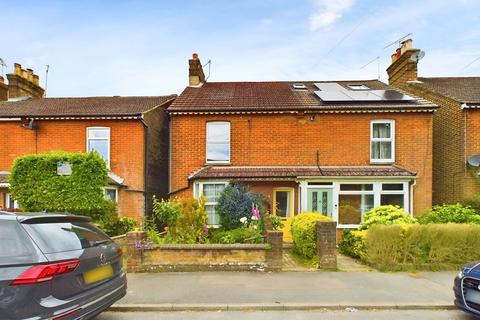 2 bedroom semi-detached house for sale, Burford Road, Horsham RH13