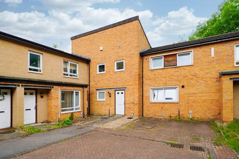 23 Beeches Hollow, Sheffield, S2 3QY