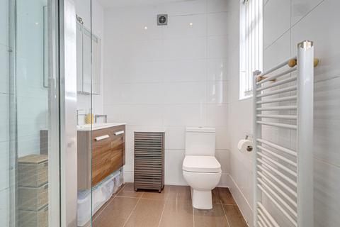 13 Brackendale Avenue, Basildon, SS13 3BD