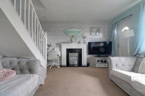 2 bedroom end of terrace house for sale, Dacre Close, Liversedge, West Yorkshire, WF15