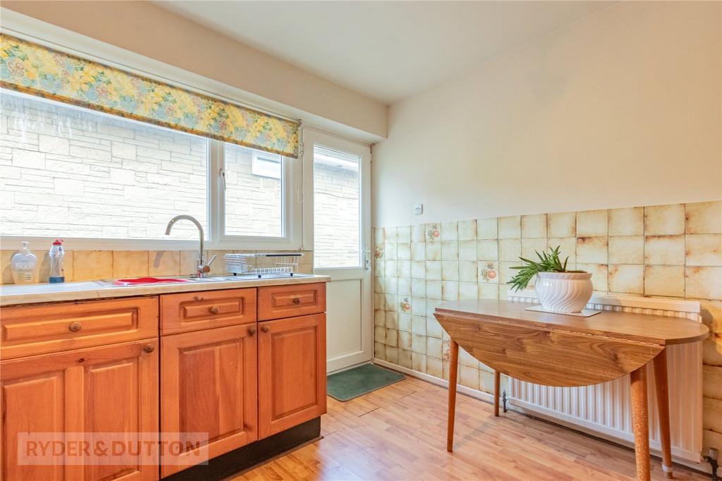 Cheviot Avenue, Meltham, Holmfirth... 3 bed bungalow for sale £250,000