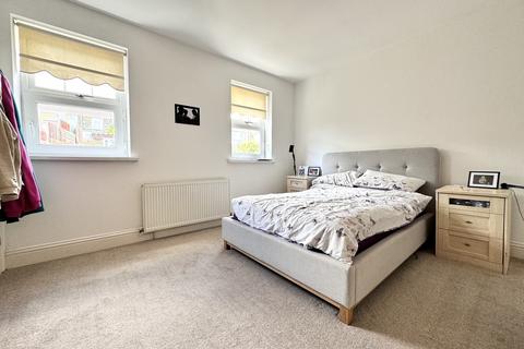 32 Commerce Place, Aberdare, CF44 6TB
