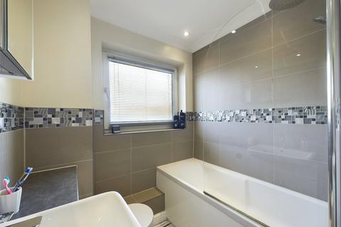 26 Beech Road, Chinnor, OX39 4RB