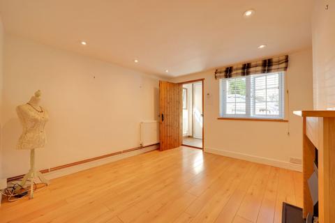 2 bedroom semi-detached house for sale, Freeks Lane, Burgess Hill, RH15