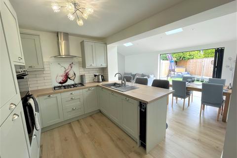 2 bedroom semi-detached house for sale, Church Mews, Denton