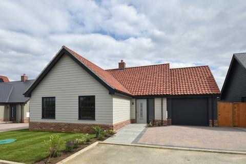 3 bedroom bungalow for sale, Caird Field, Henley, Ipswich, Suffolk, IP6