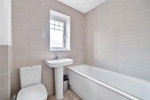 8 Cascade Way, Farnham, GU9 7GQ