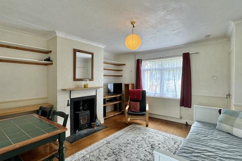 3 bedroom end of terrace house for sale, Oldway,
