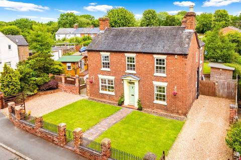 4 bedroom detached house for sale, Aqueduct Road, Telford, Shropshire, TF3