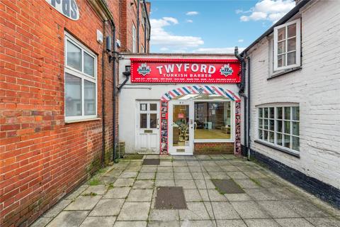 Retail property (high street) for sale, Twyford, Reading RG10