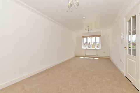 2 bedroom flat for sale, Main Road, Gidea Park, Essex