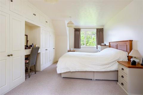 4 bedroom detached house for sale, Wrecclesham Hill, Wrecclesham, Farnham, Surrey, GU10