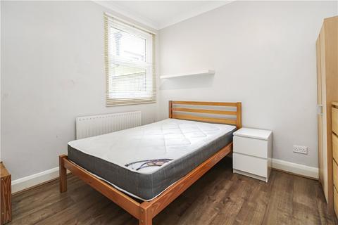 4 bedroom terraced house to rent, Letchworth Street, London, SW17