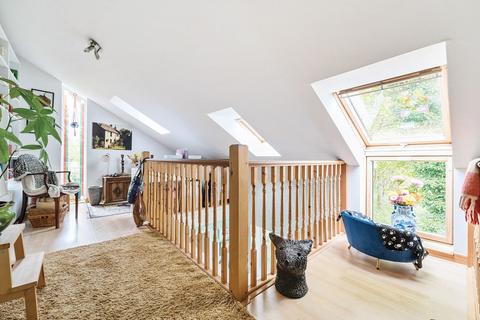 8 Adams Close, Perham Down, Andover, SP11 9JY