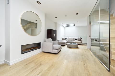 3 bedroom terraced house to rent, Elystan Place, London, SW3