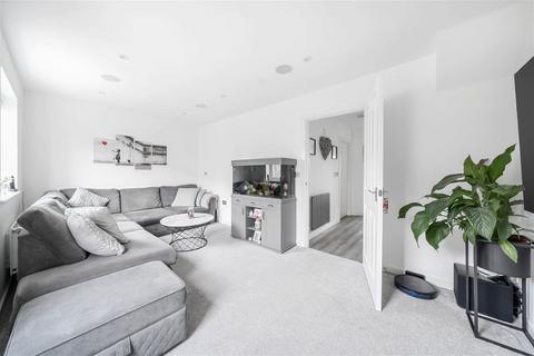 25 Pierce Road, Tidworth, SP9 7WQ