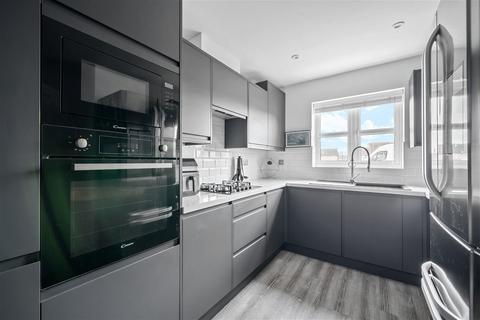 25 Pierce Road, Tidworth, SP9 7WQ