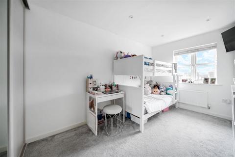 25 Pierce Road, Tidworth, SP9 7WQ
