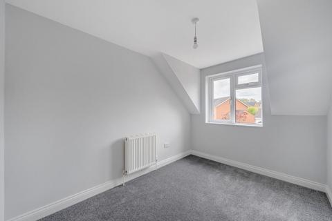 9 Barnfield Rise, Andover, SP10 2UQ