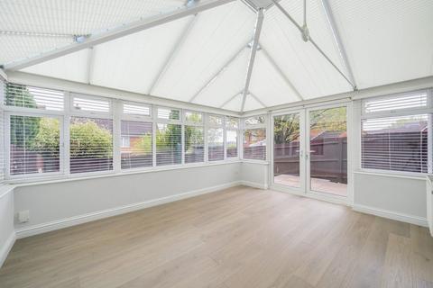 9 Barnfield Rise, Andover, SP10 2UQ