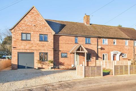 25 Bulbery, Abbotts Ann, Andover, SP11 7BN