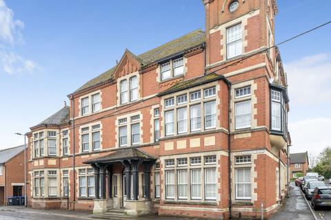 Flat 15, Prince Of Wales House Andover Road, Ludgershall, Andover, SP11 9LZ