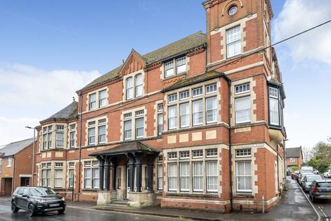 Flat 15, Prince Of Wales House Andover Road, Ludgershall, Andover, SP11 9LZ
