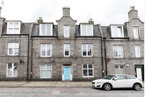 3 bedroom terraced house to rent, Linksfield Place, Aberdeen, AB24