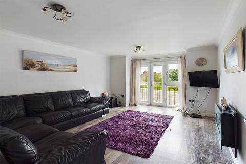 3 bedroom apartment for sale, Sun Gardens, Thornaby, Stockton-On-Tees, TS17