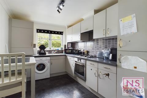 3 bedroom apartment for sale, Sun Gardens, Thornaby, Stockton-On-Tees, TS17