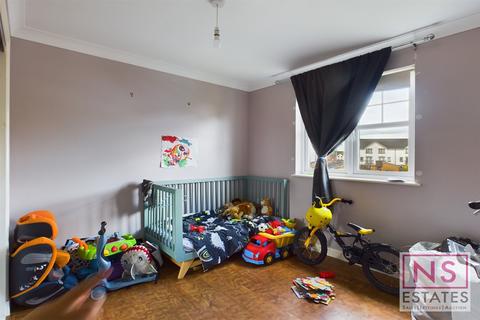 3 bedroom apartment for sale, Sun Gardens, Thornaby, Stockton-On-Tees, TS17