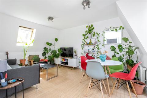 2 bedroom apartment for sale, Hayfield Passage, London, E1