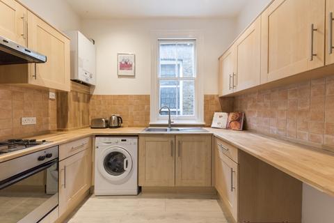 2 bedroom flat to rent, Dartmouth Road, London NW2