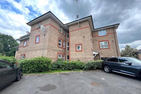 1 bedroom flat to rent, Garner Court, Stanwell TW19