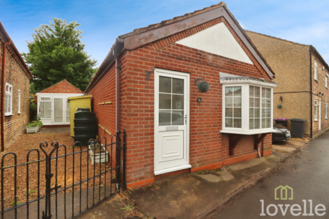 2 bedroom bungalow for sale, High street, Martin LN4