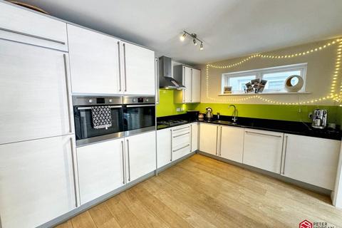52 Bwlchygwynt, Llanelli, SA15 2AQ