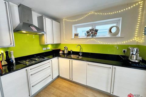 52 Bwlchygwynt, Llanelli, SA15 2AQ