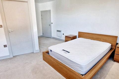 2 bedroom apartment to rent, Galleon Way, Cardiff CF10
