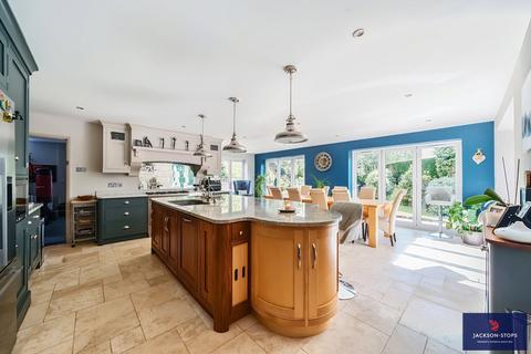 4 bedroom detached house for sale, Malabar Fields, Daventry, Northamptonshire, NN11