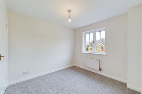 15 Campbell Close, Towcester, NN12 7AW
