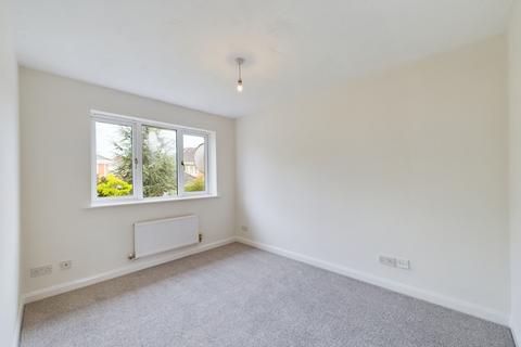 15 Campbell Close, Towcester, NN12 7AW