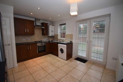4 bedroom house to rent, Bandy Fields Place, Salford M7