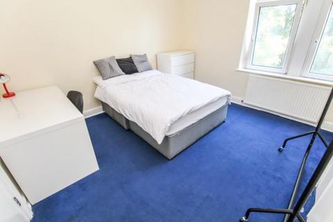 5 bedroom terraced house to rent, Hartley Avenue, Headingley, Leeds, LS6