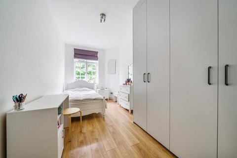 Flat 404, Elm Tree Court Elm Tree Road, London, NW8 9JT