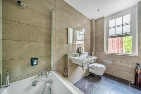 Flat 404, Elm Tree Court Elm Tree Road, London, NW8 9JT
