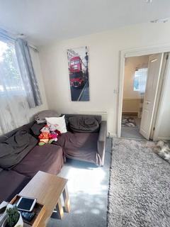 1 bedroom flat to rent, Hoop Lane, London NW11